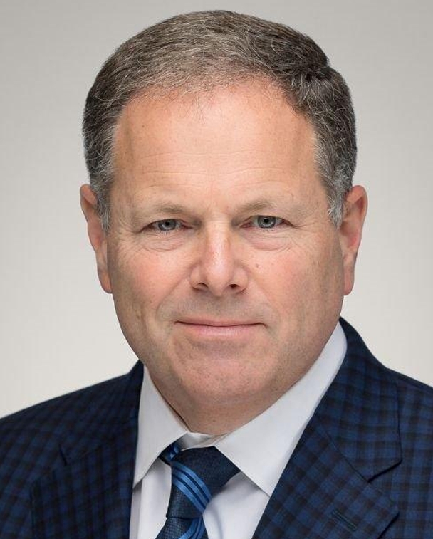 Headshot of Dan Rowe, Owner of Fransmart.